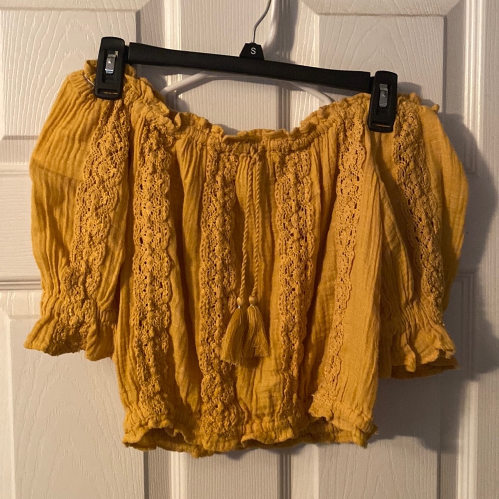 AE off the shoulder top